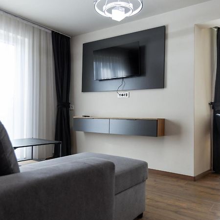 Vetus Hotel 普里什蒂纳 外观 照片