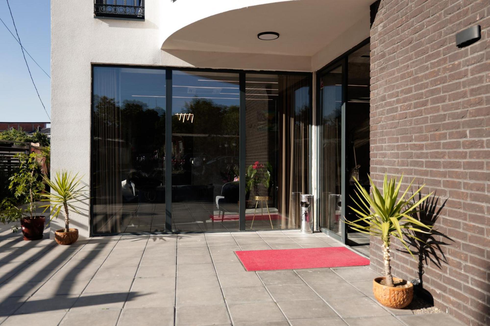 Vetus Hotel 普里什蒂纳 外观 照片